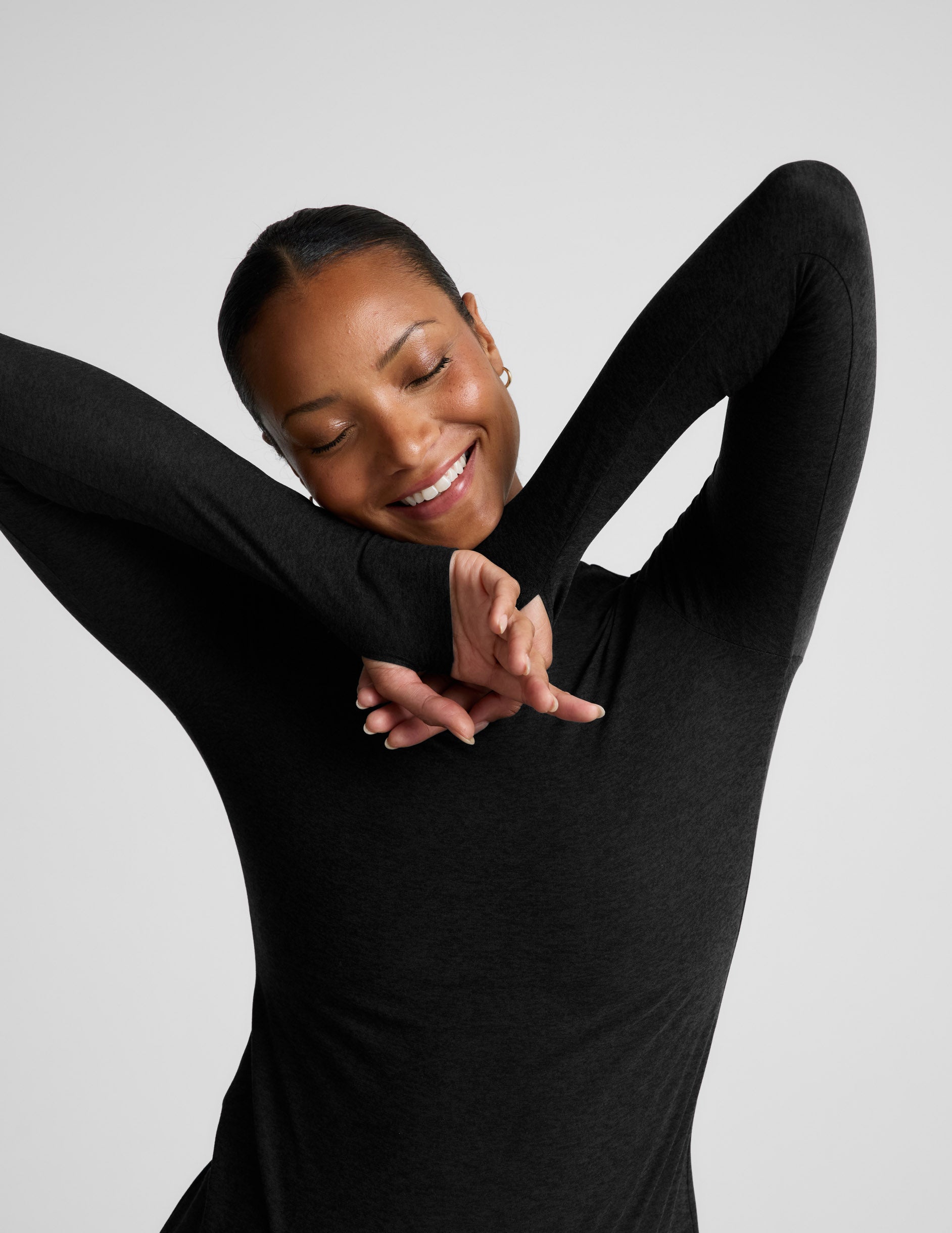 Featherweight Moving On Cropped Pullover - Image 4