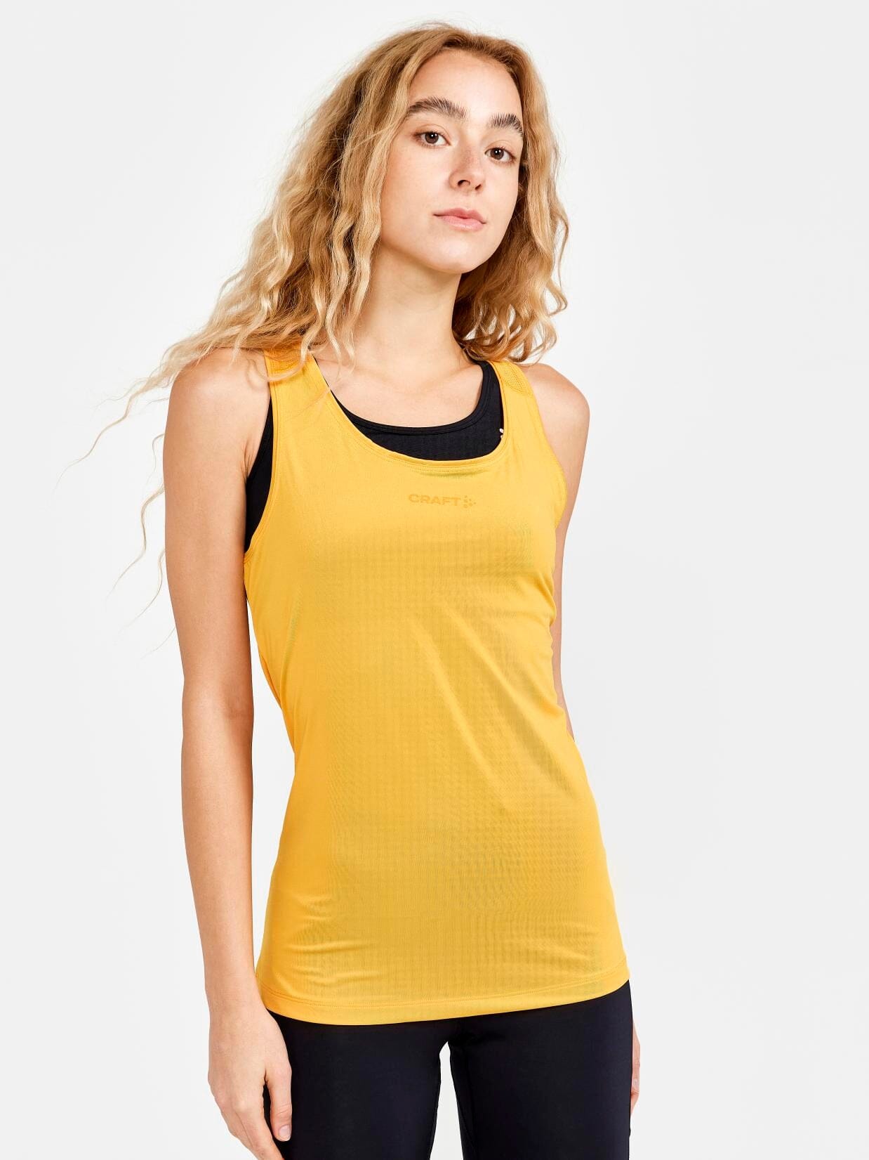Women's ADV Essence Training Singlet - CALM