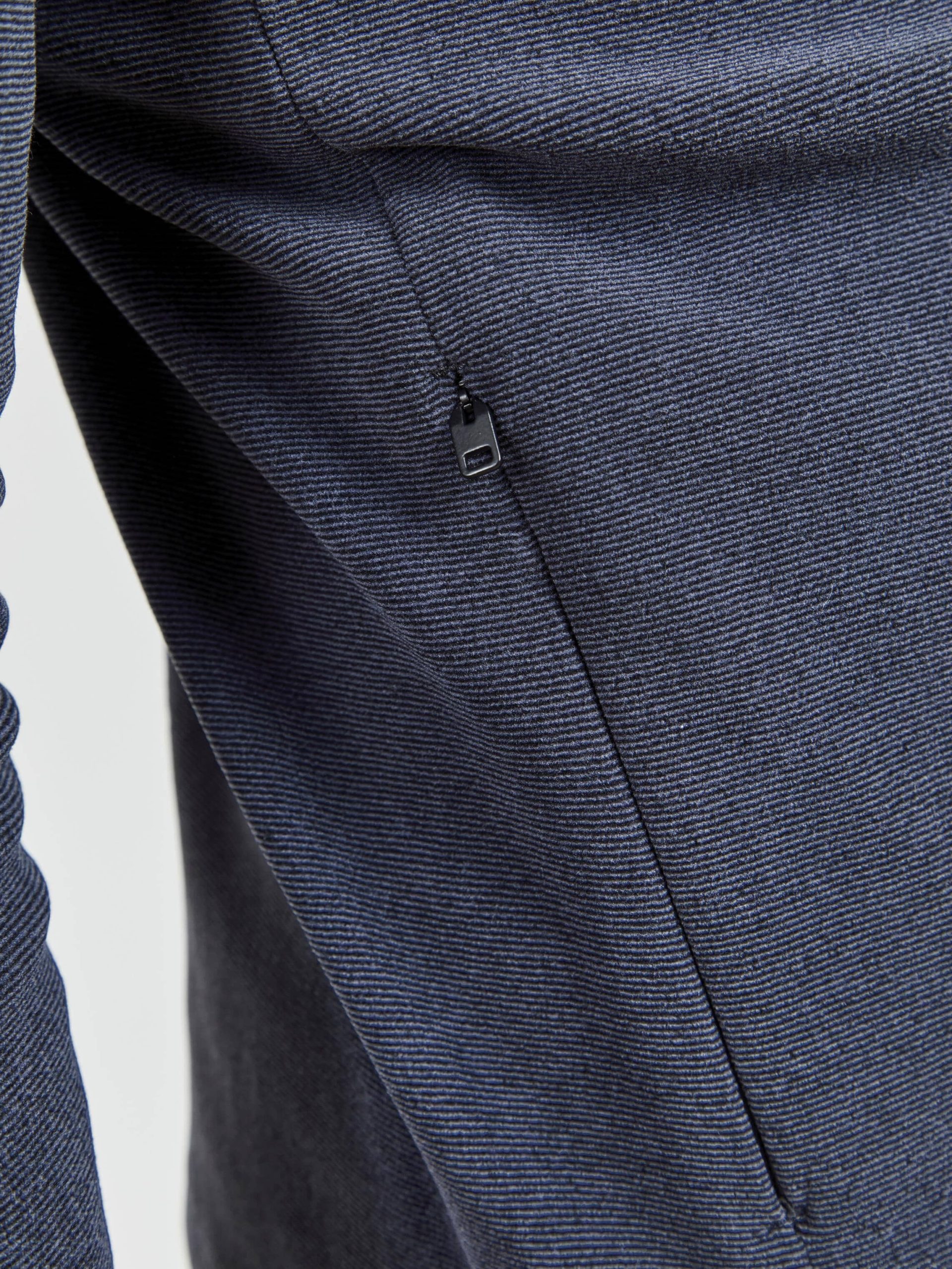 Men's Core Edge Thermal Midlayer - BLACK/ASPHALT - Image 5