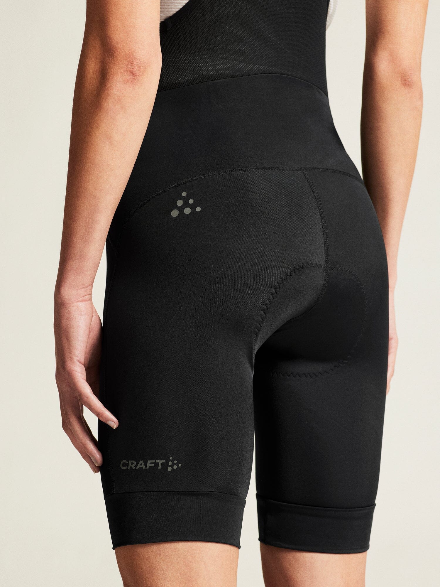 Women's Core Endur Bib Shorts - Black/Black - Image 3