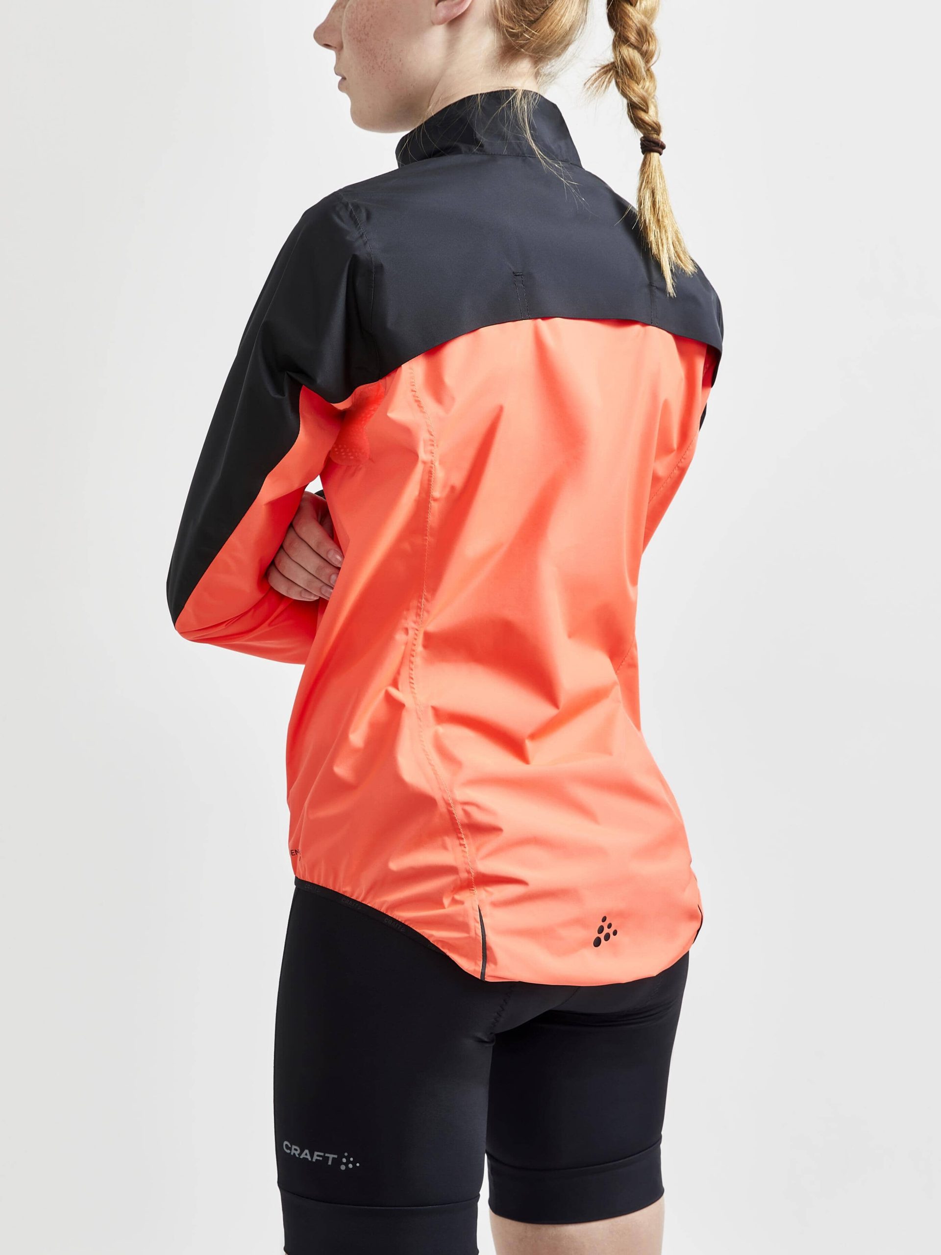 Women's Core Endur Hydro Cycling Jacket - BLACK/SHOCK - Image 2