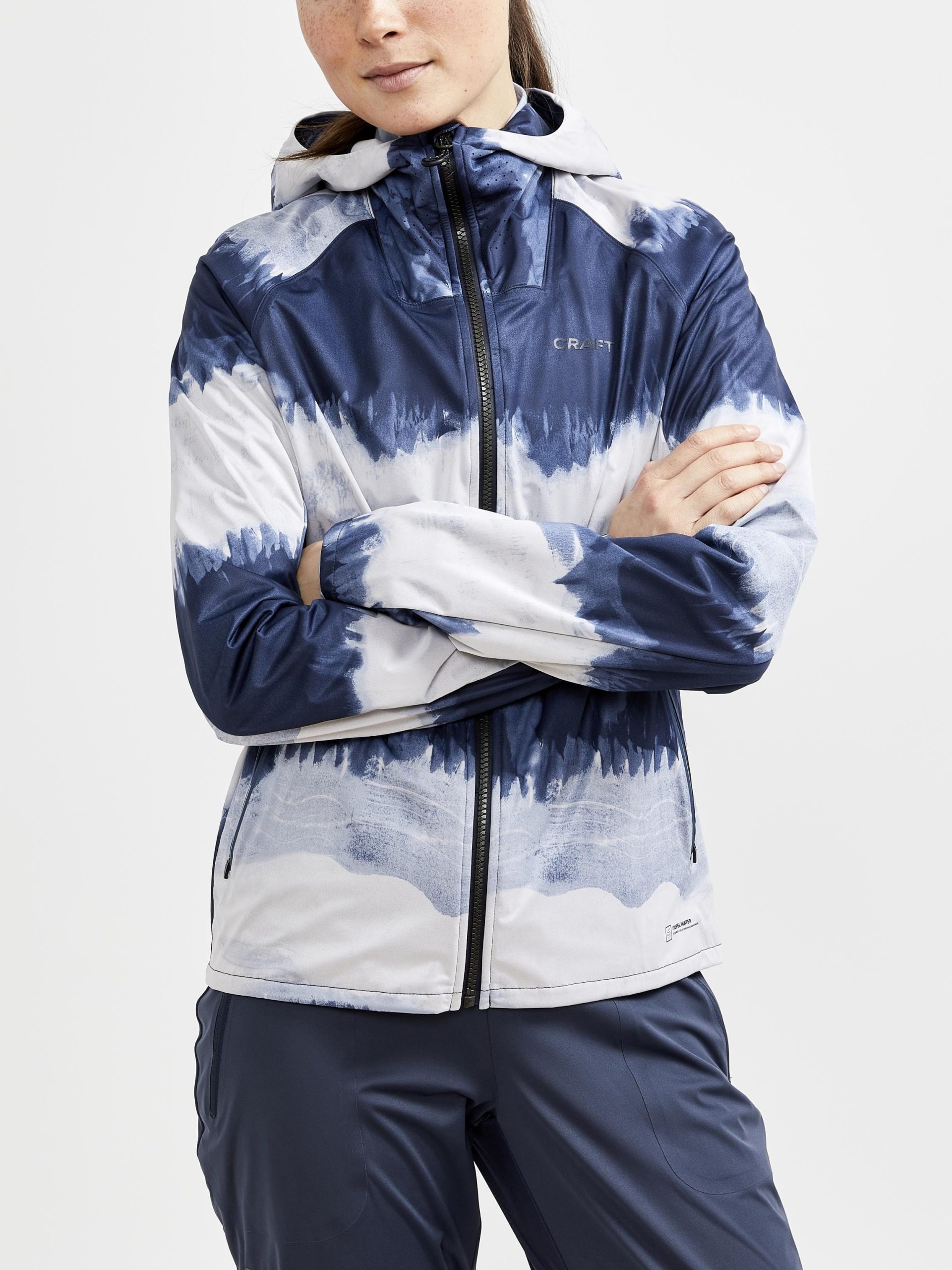 Women's Pro Hydro Running Jacket 2 - Black - Image 32