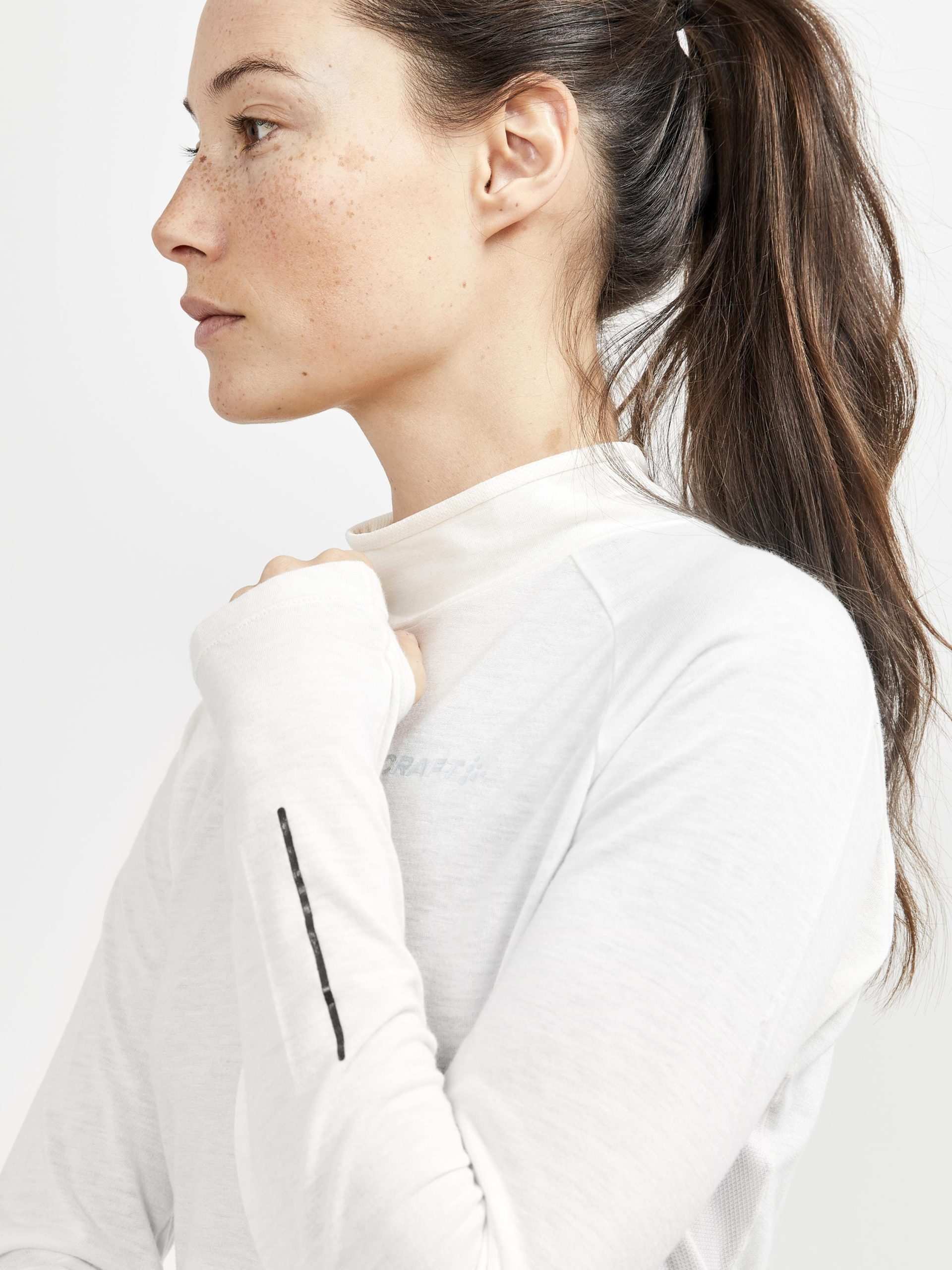 Women's ADV SubZ Wool Running Tee 2 - WHISPER - Image 3