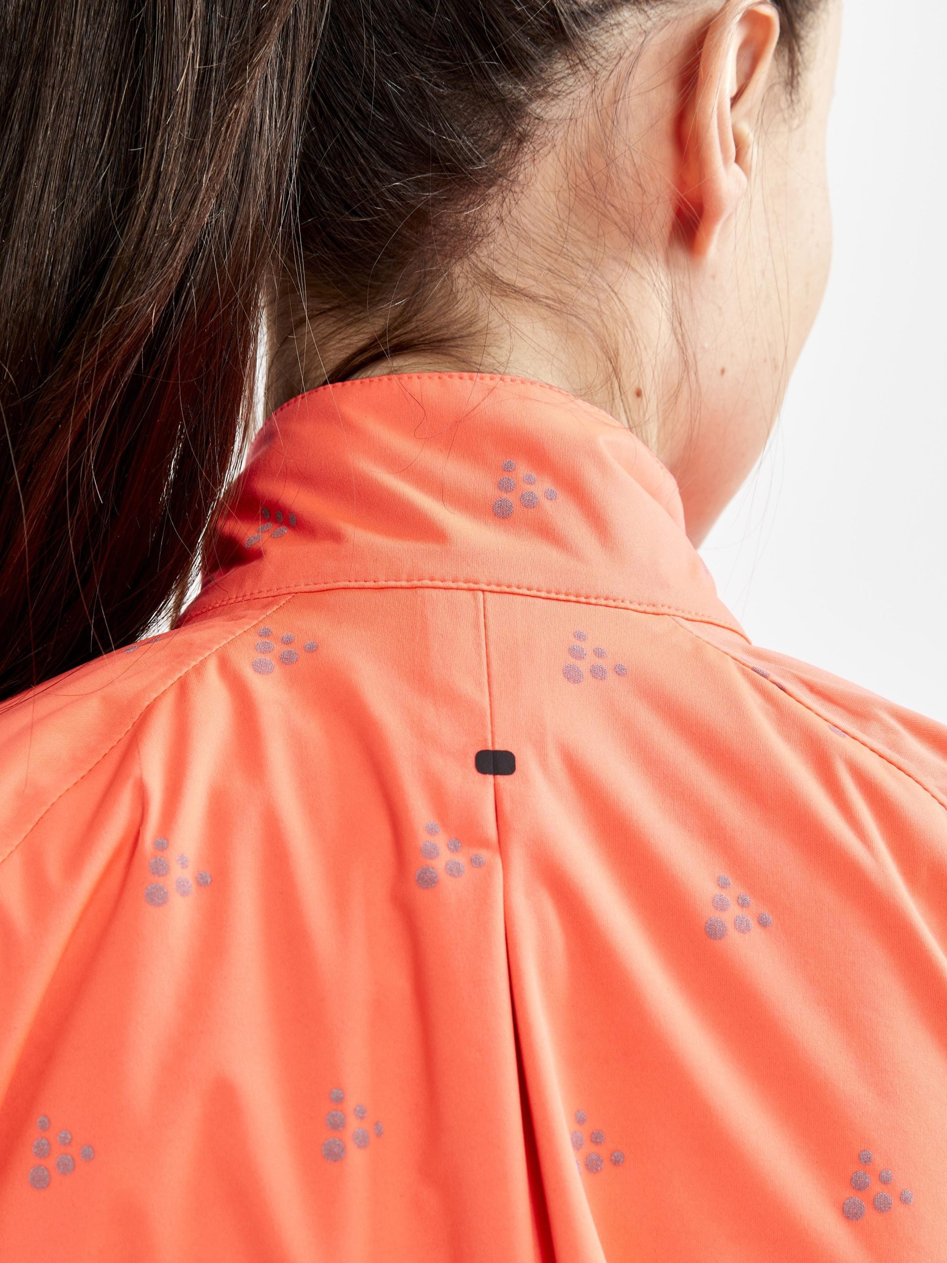 Women's ADV Hydro Lumen Cycling Jacket - SHOCK - Image 11