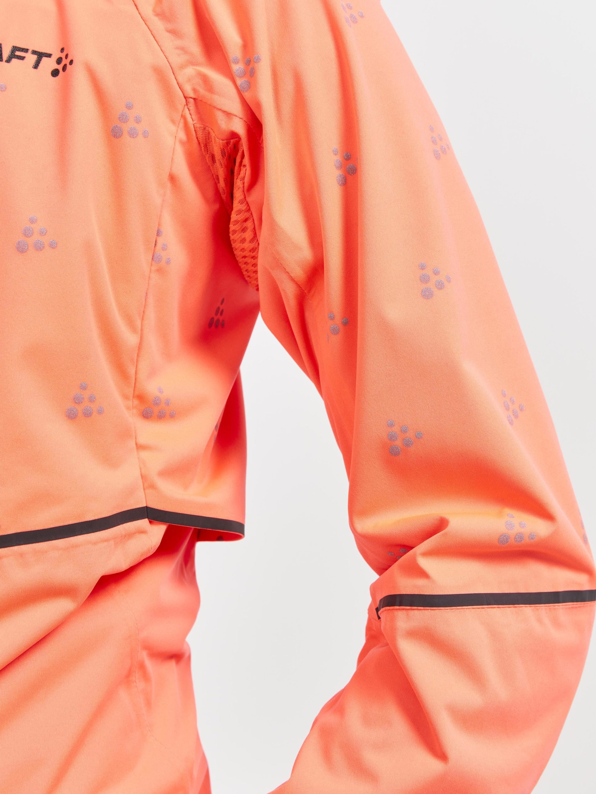 Women's ADV Hydro Lumen Cycling Jacket - SHOCK - Image 13