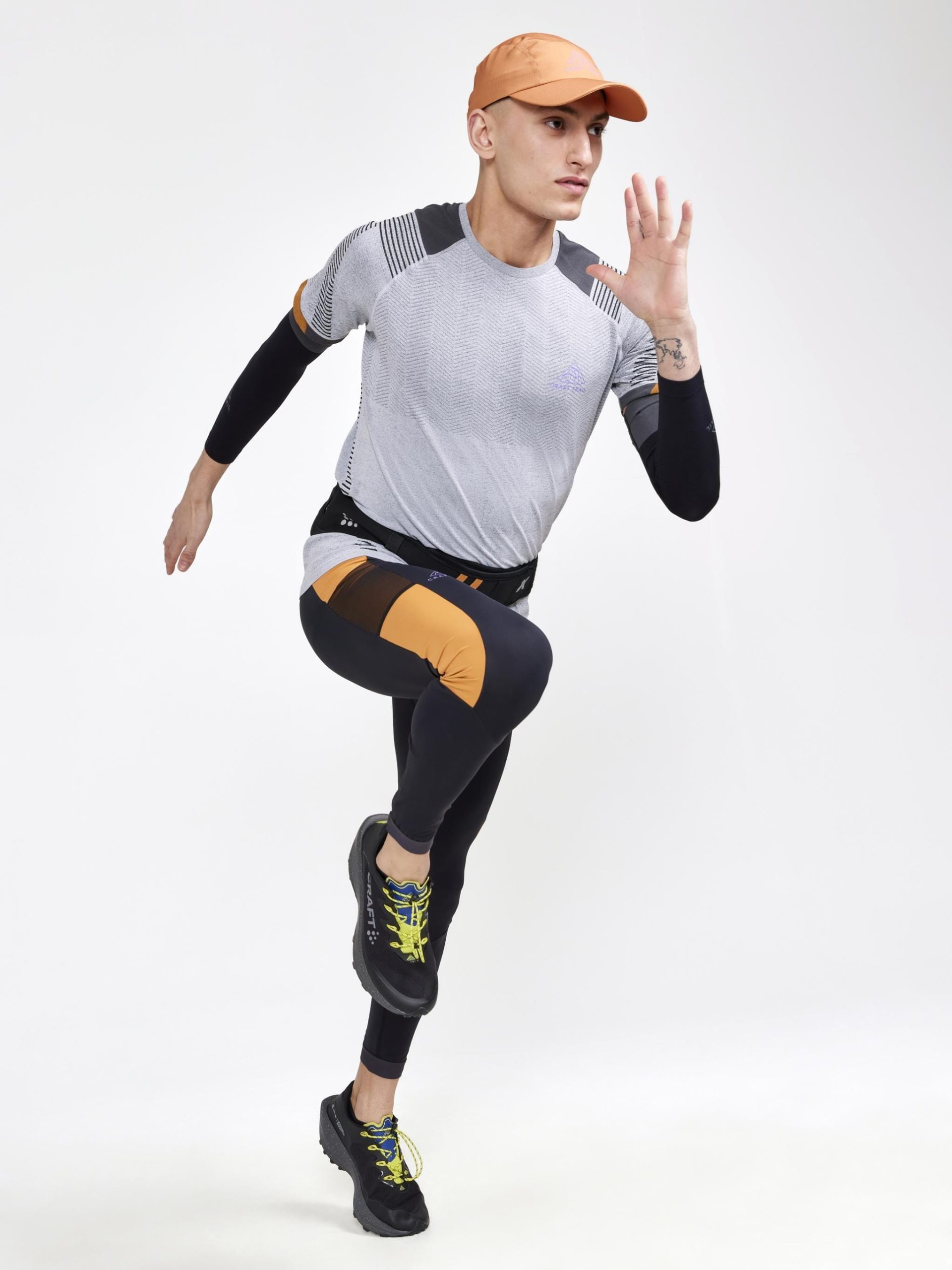 Men's Pro Trail Running Fuseknit Short Sleeve Tee - FLEX-DESERT - Image 5