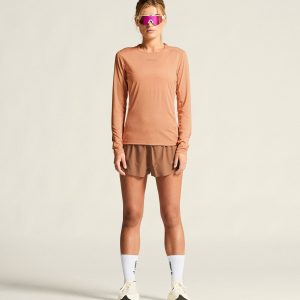 Women's Adv Essence LS Tee 2 - LIGHT SYRUP