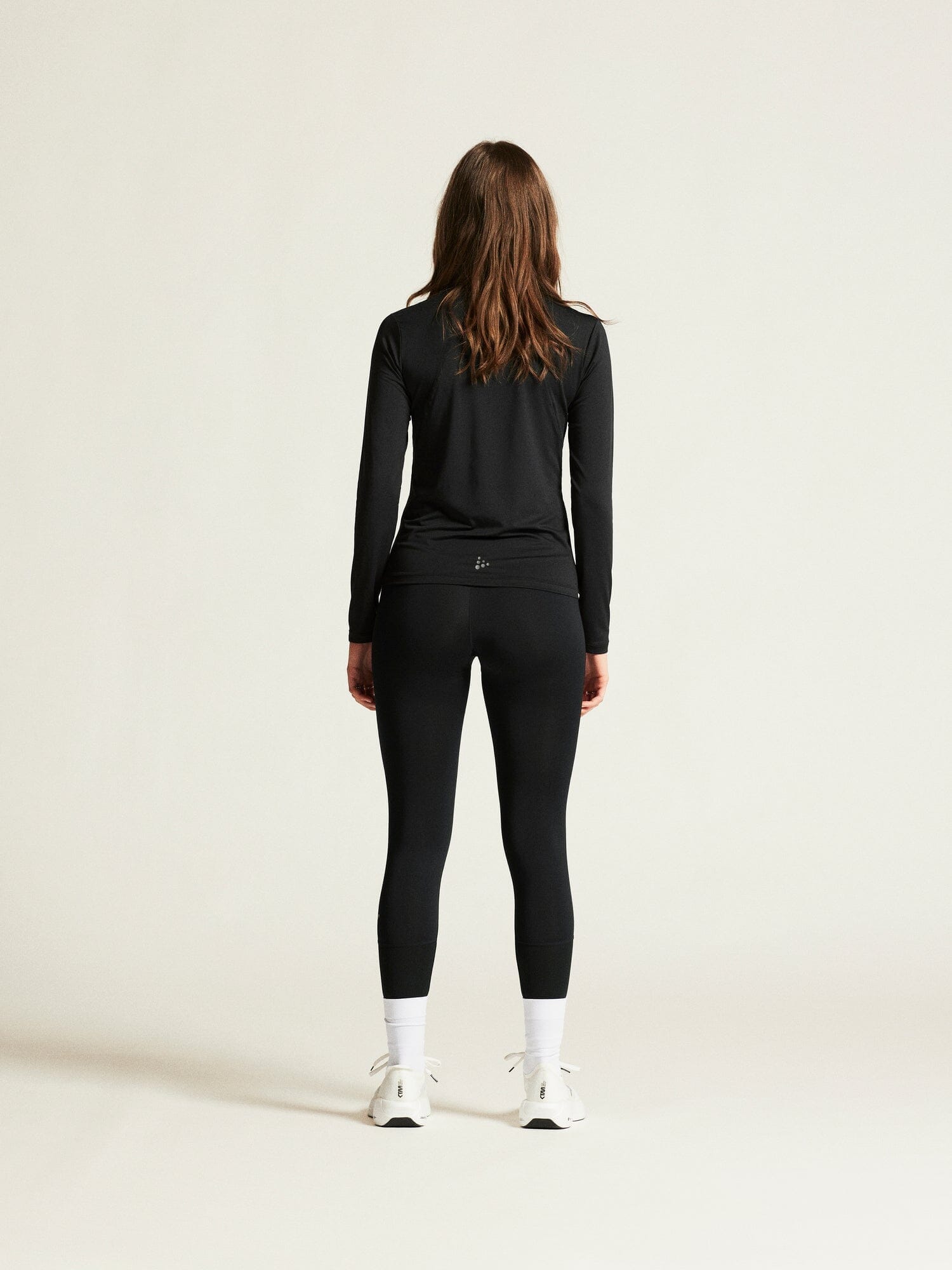 Women's Adv Essence LS Tee 2 - Black - Image 6