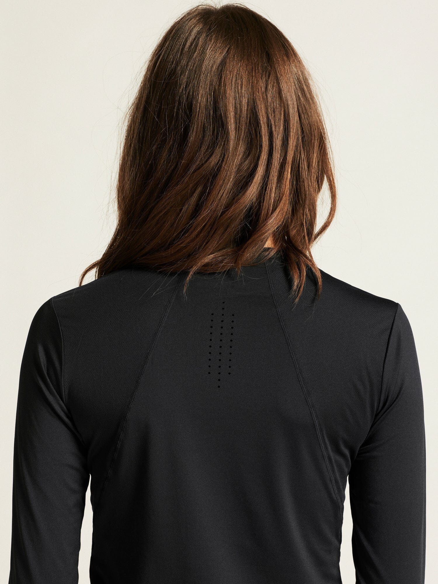Women's Adv Essence LS Tee 2 - Black - Image 4