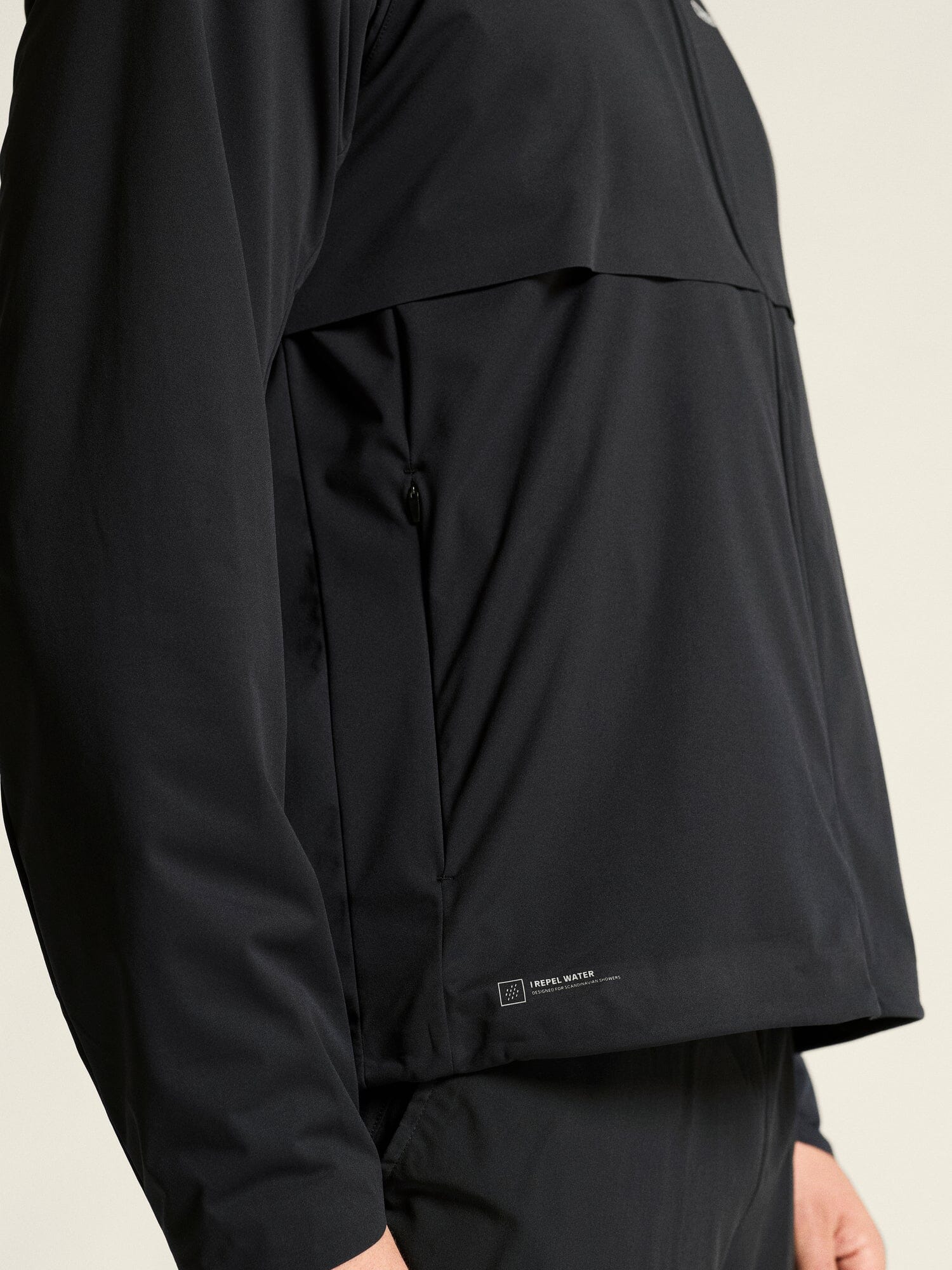 Men's Pro Hydro Running Jacket 3 - Black - Image 4