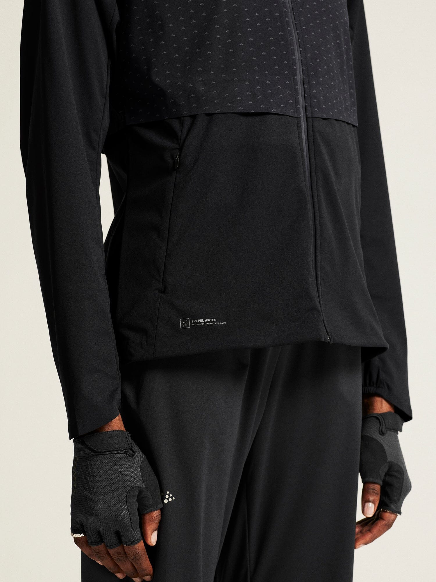 Women's Pro Hydro Lumen Jacket 3 - Black - Image 2