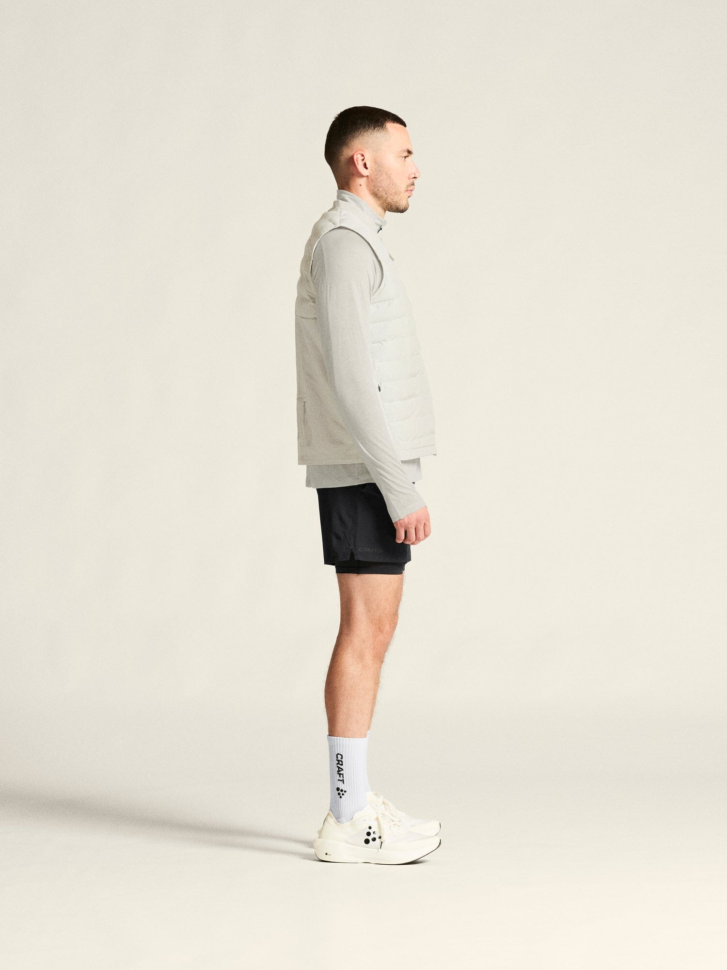 Men's SubZ Running Vest 4 - Cloud - Image 6