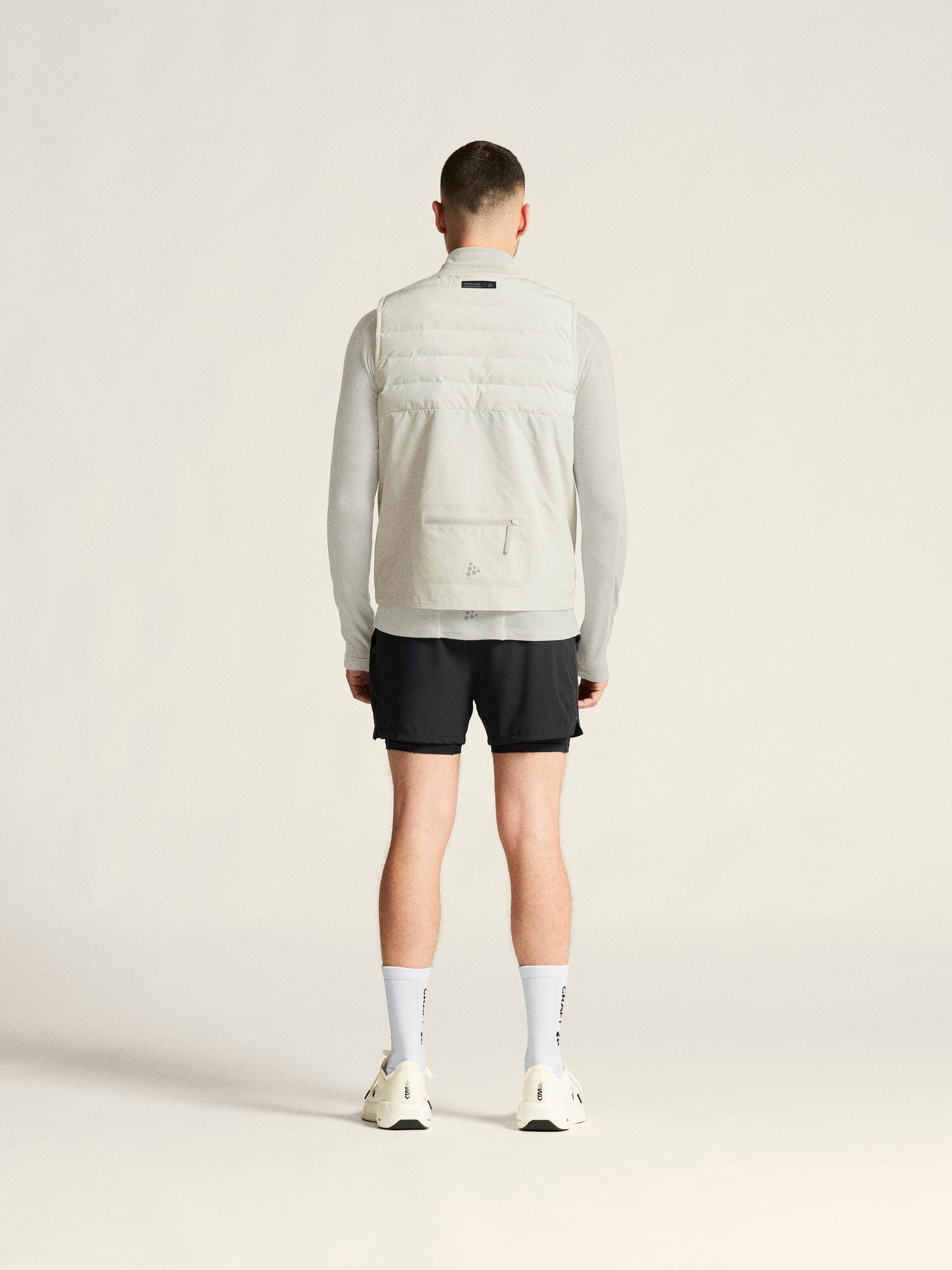 Men's SubZ Running Vest 4 - Cloud - Image 7