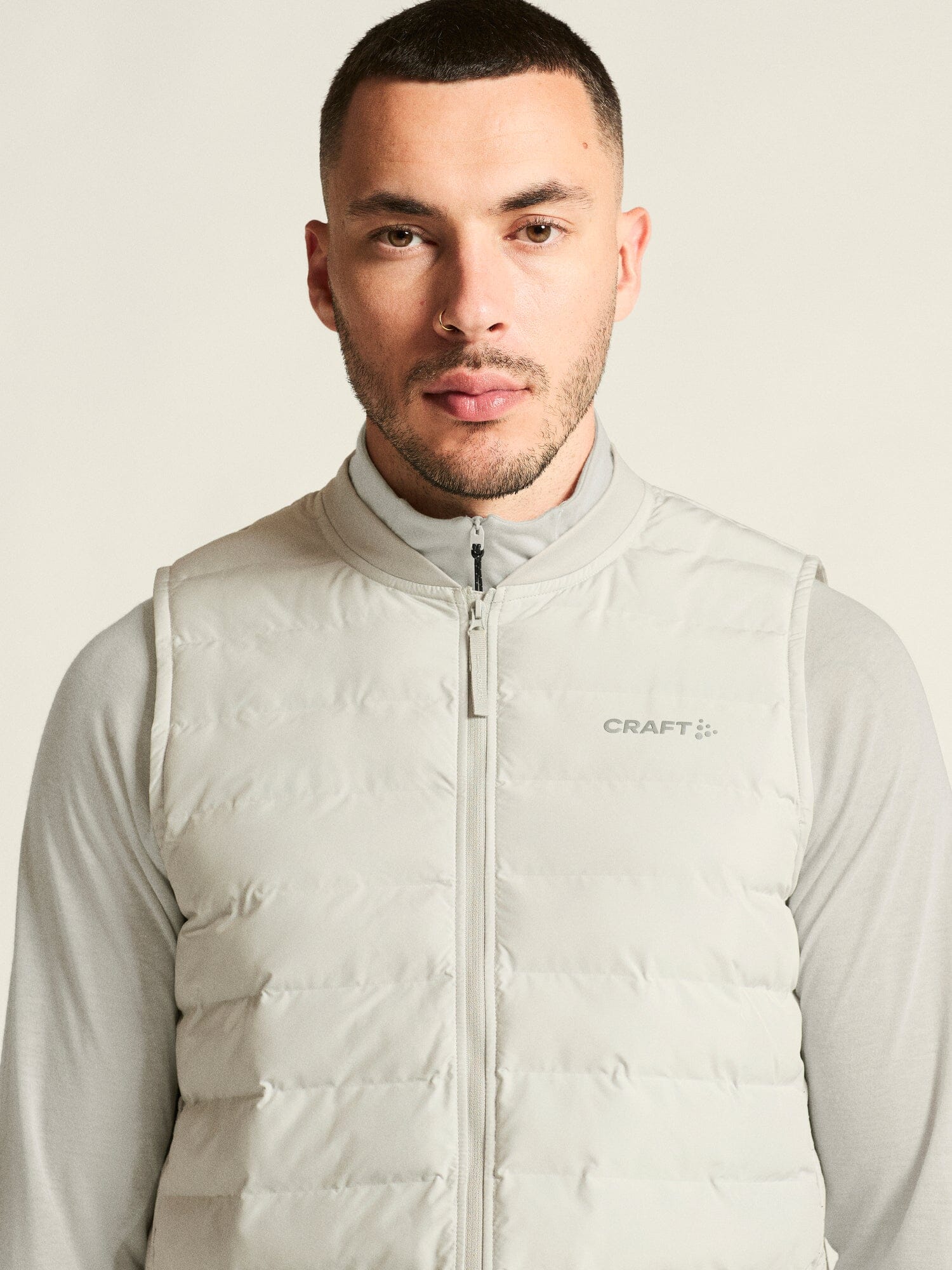 Men's SubZ Running Vest 4 - Cloud - Image 3