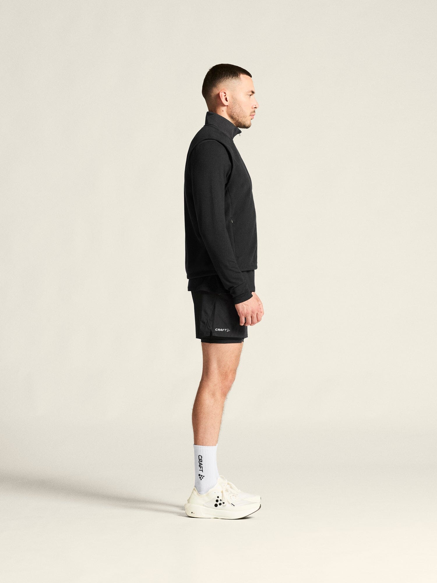 Men's SubZ Fleece Running Vest - Black - Image 6