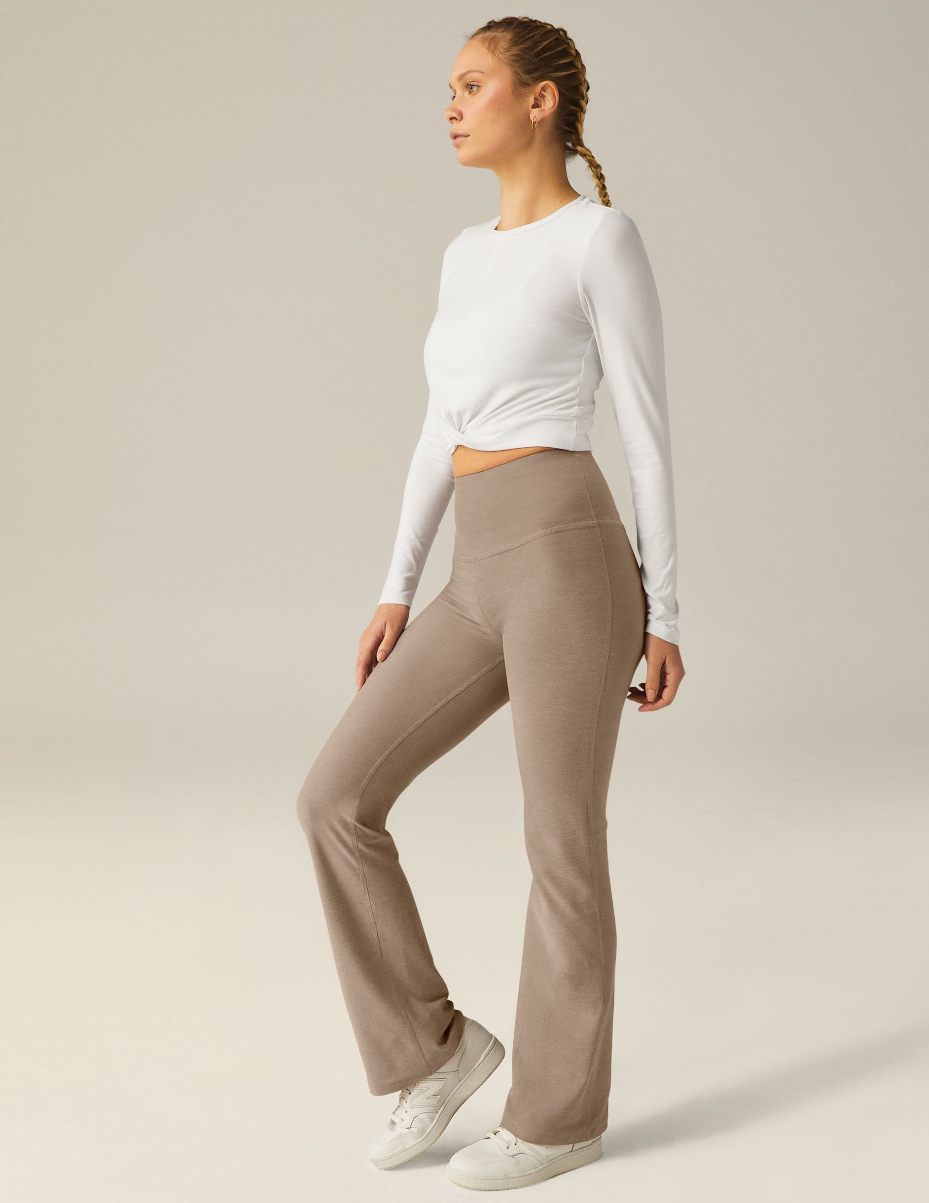 Featherweight Center Stage Cropped Long Sleeve Pullover - Image 5