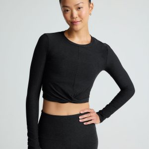 Featherweight Center Stage Cropped Long Sleeve Pullover