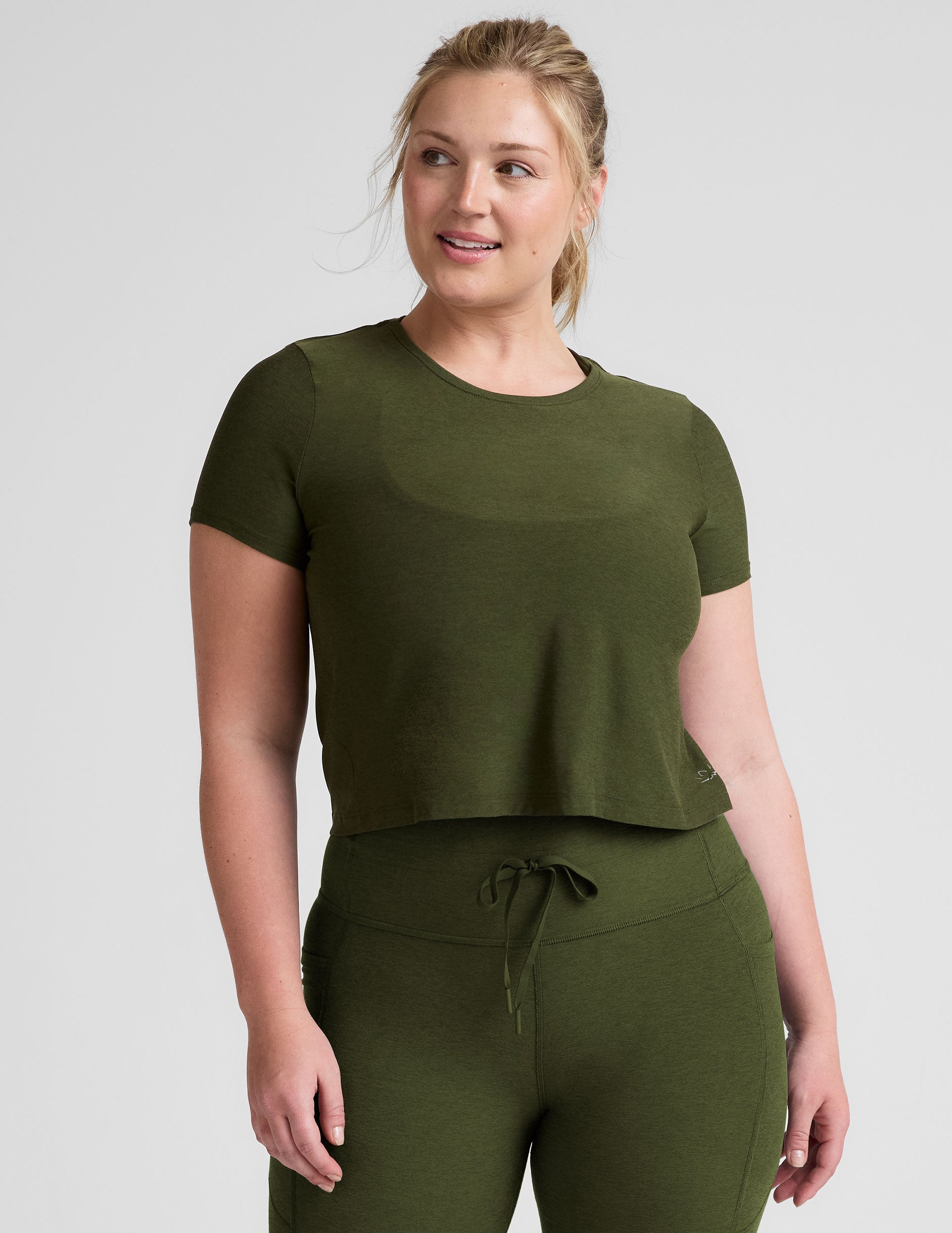 Featherweight Supreme Cropped Tee - Image 6