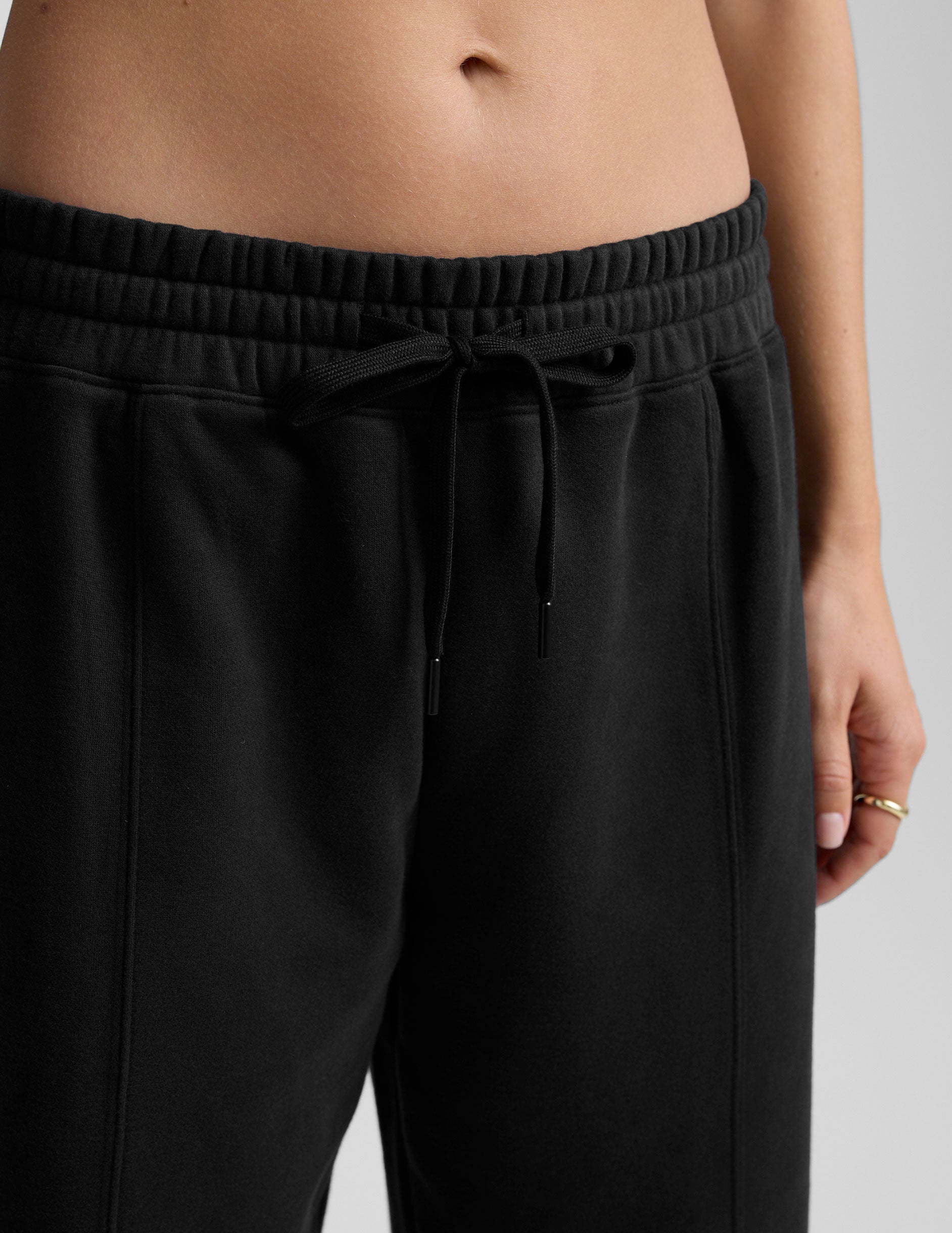 LuxeFleece? Barrel Sweatpant - Image 6