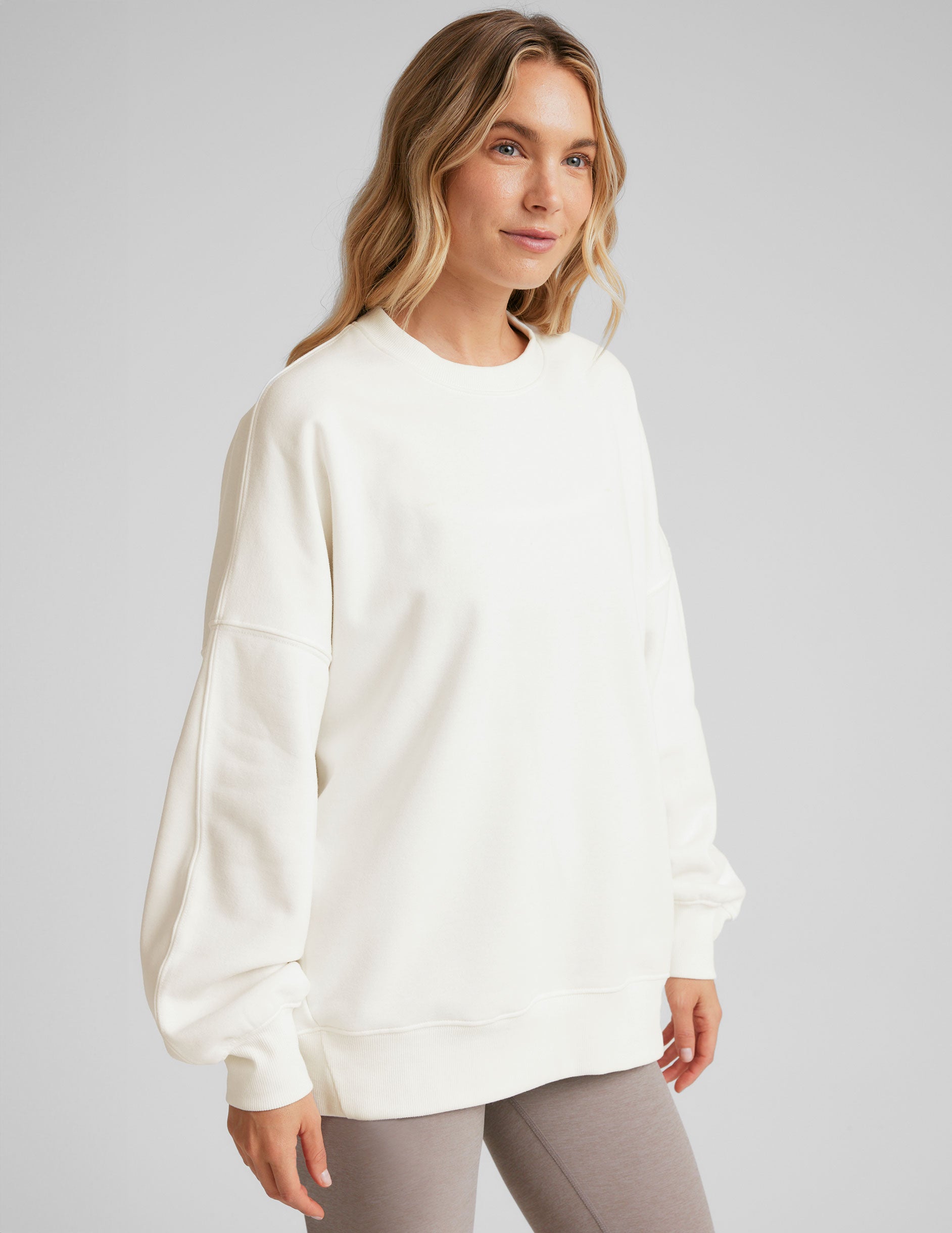 LuxeFleece? Oversized Sweatshirt - Image 3