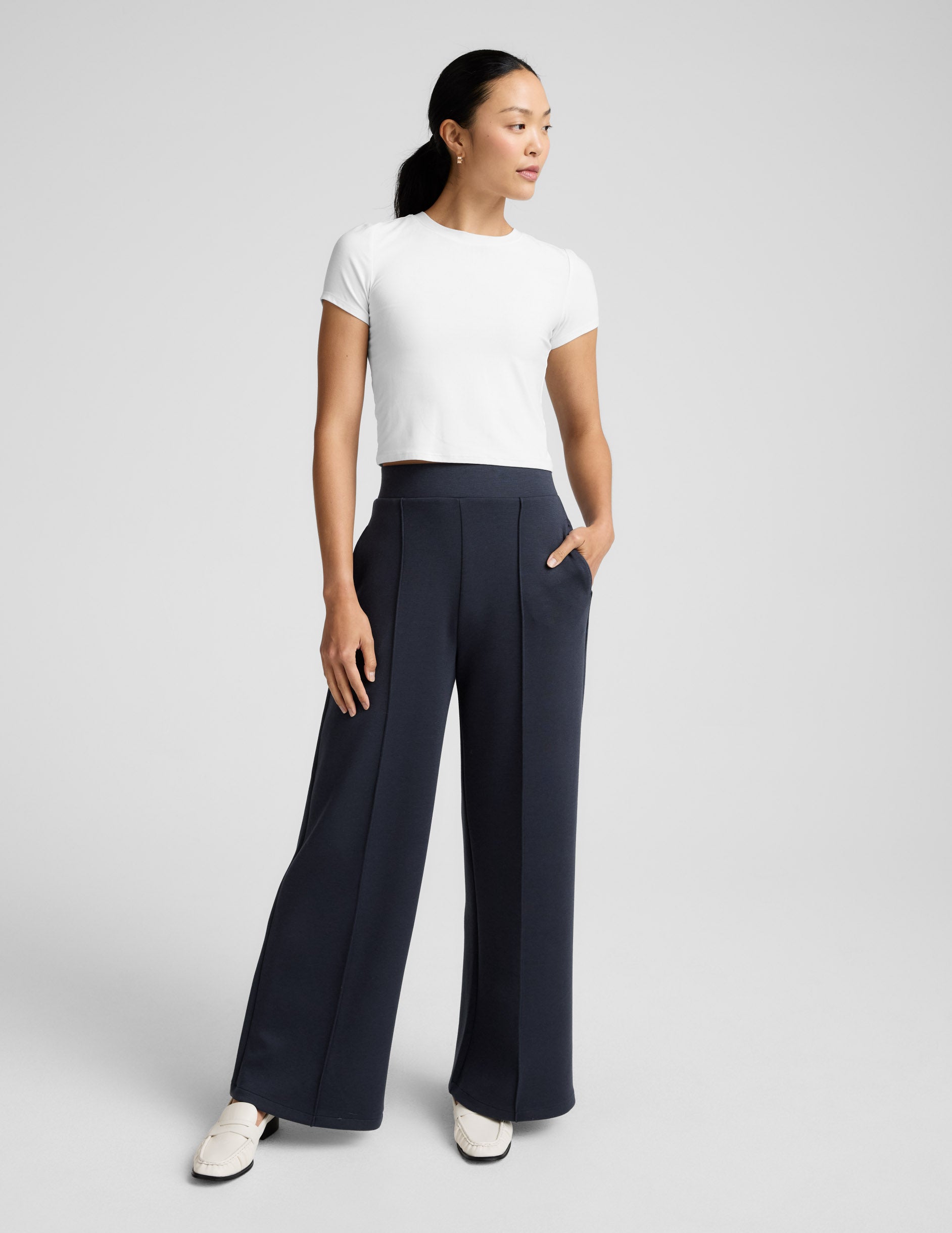 SoftSpring Wide Leg Pant 31 - Image 4