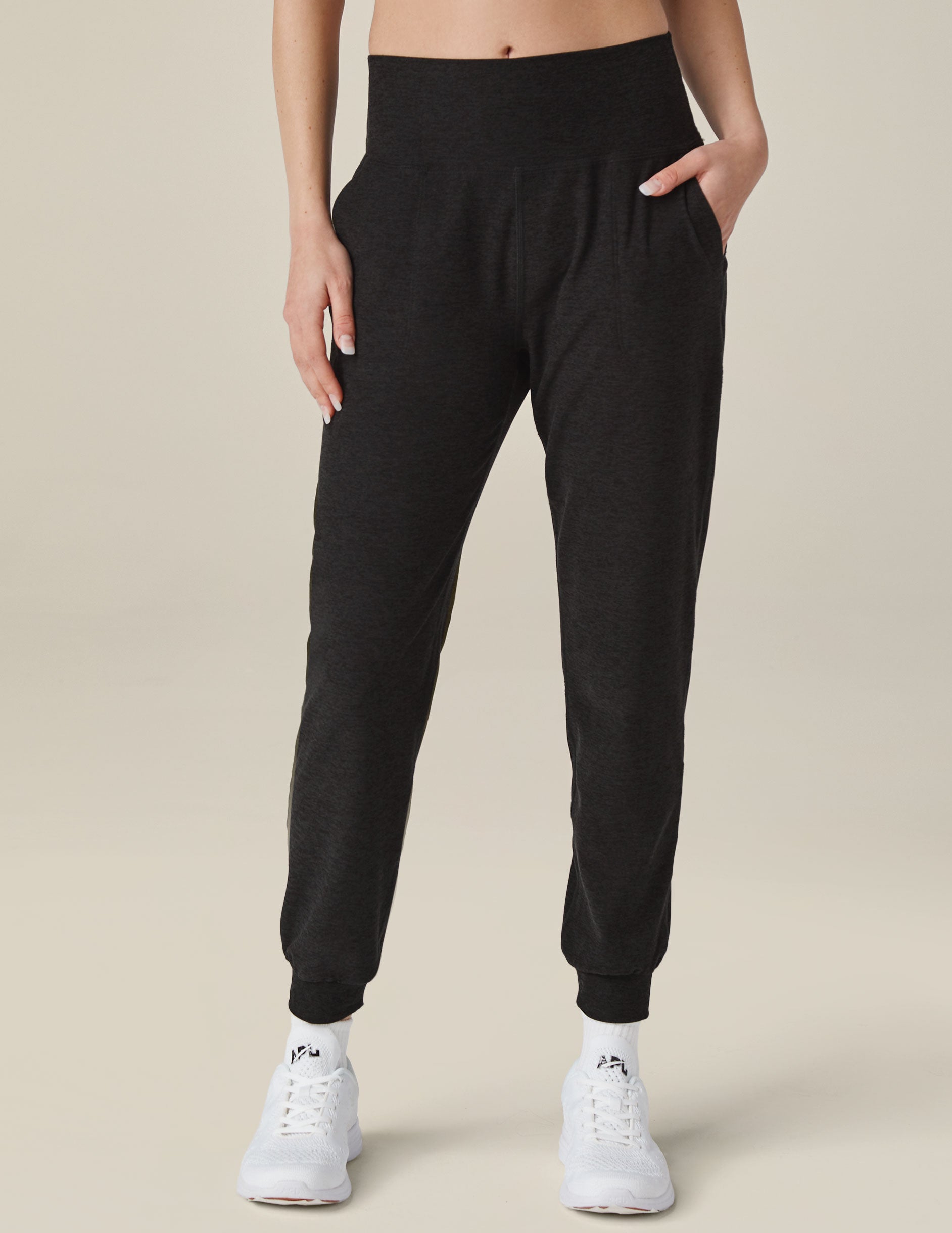 Spacedye? Midi Jogger - Image 2