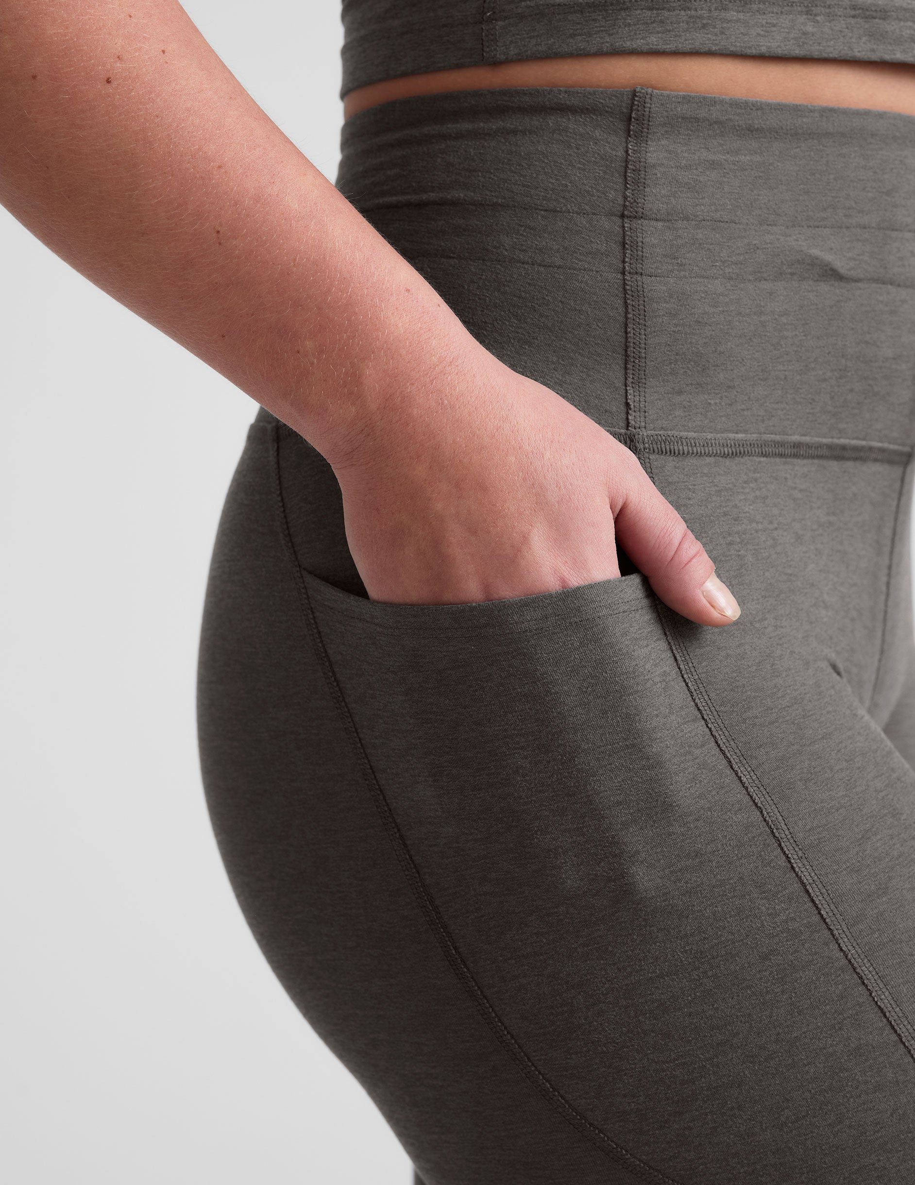 Spacedye? Go Pocket Midi Legging - Image 9